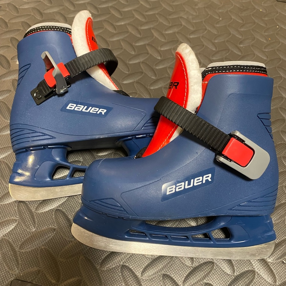 Bauer Lil Champ Toddler Ice Skates - size 8/9